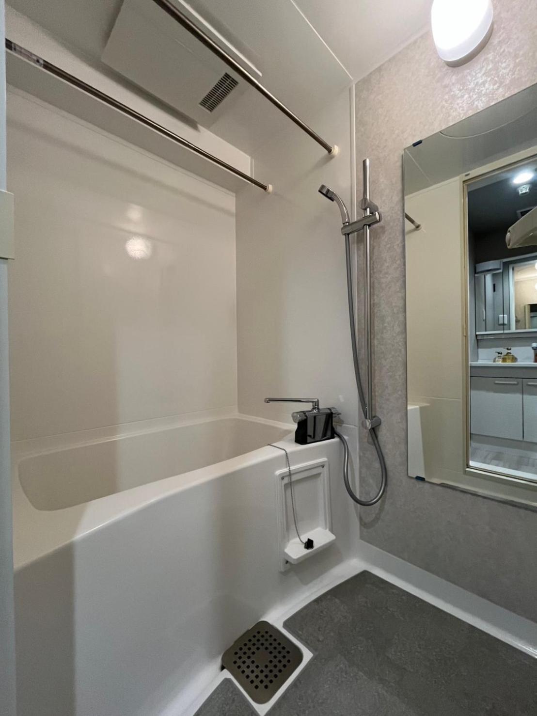 Ostay Kitahama Hotel Apartment Osaka Exterior photo